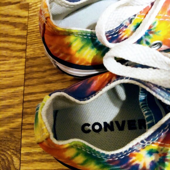 Children's toddler Converse size 12.5 tie dye sneakers - Picture 6 of 13